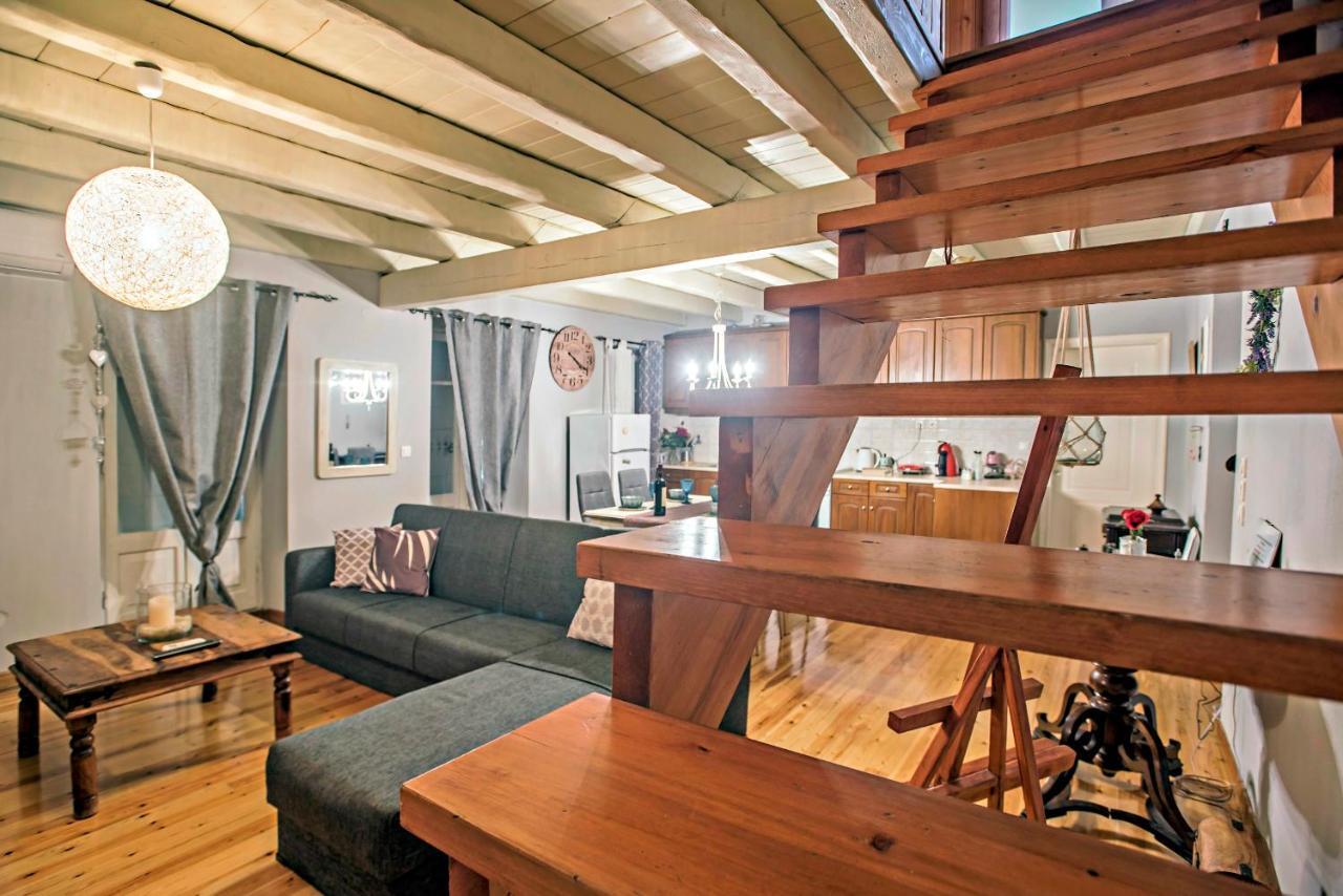 Ferienwohnung Luxury Family House With Backyard Mantouki Exterior foto